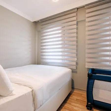 Central Flat Near Golden Horn And Bilgi University *