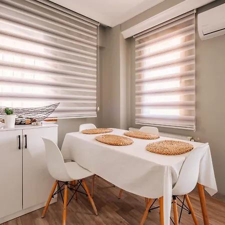 Central Flat Near Golden Horn And Bilgi University